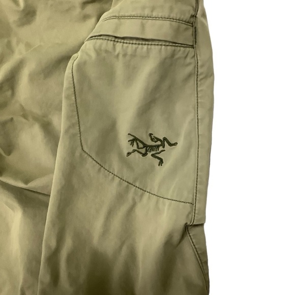 Arc’teryx Shorts Sz 32W Hiking Climbing Tan - Picture 5 of 9